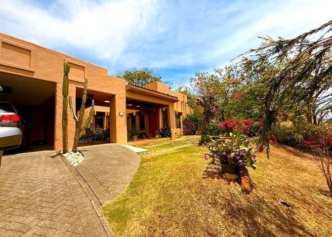 casa en venta Alto Las Palomas Escazú Costa Rica