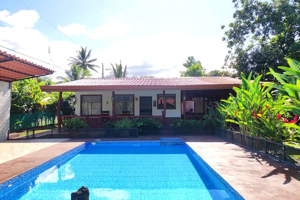 Se vende Casa con Piscina en San Carlos, Alajuela – Costa Rica
