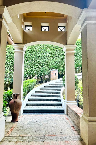 foto casa entrada villa real santa ana
